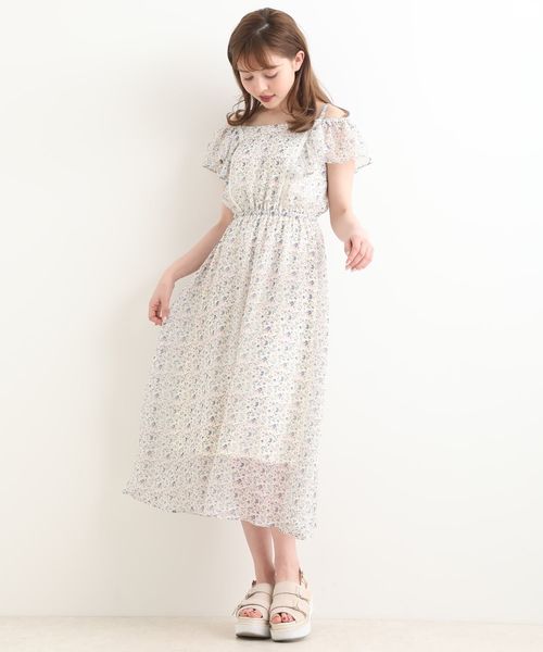 MAJESTIC LEGON（マジェスティックレゴン）の「2WAYショルダーフラワーワンピ（ワンピース・レディース・ホワイト系その他/グリーン系その他/ブルー系その他4・SMALL/MEDIUM）」の5枚目の写真