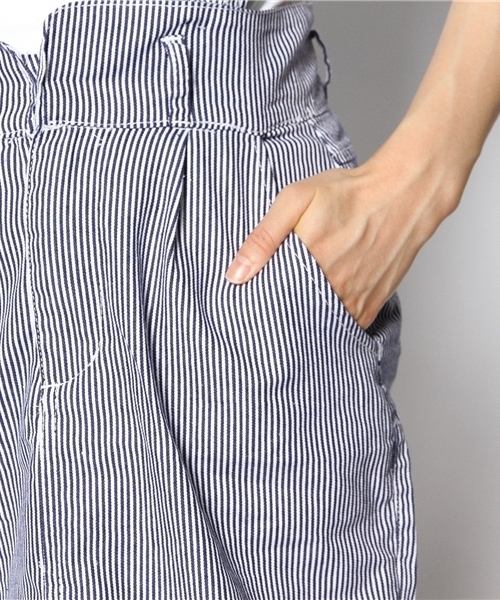 WEGO（ウィゴー）の「WEGO/サスペンダー付コクーンスカート（デニムスカート・レディース・ホワイト/インディゴブルー/ストライプ・FREE）」の9枚目の写真