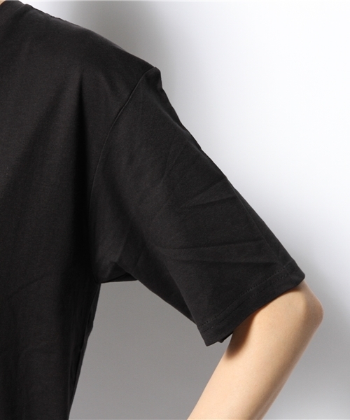 WEGO（ウィゴー）の「WEGO/シンプルロゴTシャツ（Tシャツ/カットソー・レディース・ホワイト/ブラック・FREE）」の5枚目の写真