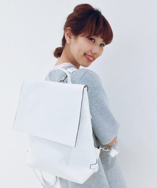 Kastane（カスタネ）の「【Kastane】クロコ4WAYリュック（ボストンバッグ・レディース・ホワイト/ブラック・FREE）」の15枚目の写真