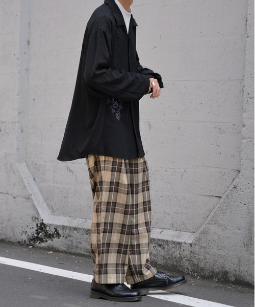 kutir(クティール)の「刺繍オープンカラーシャツ(シャツ/ブラウス・メンズ・ブラック/ダークブラウン/ライトパープル・MEDIUM/LARGE)」の5枚目の写真