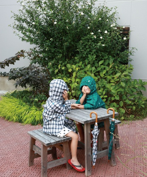 392 plusm（サンキューニプリュスエム）の「rain poncho kids M（レインコート/ポンチョ・キッズ・ネイビー/レッド/ブラック/グレー/ブルー/オフホワイト/グリーン/イエロー・M）」の14枚目の写真