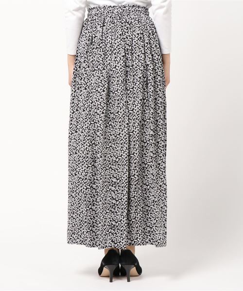 coca（coca）（コカ）の「ウエストギャザー小花柄ロングスカート（スカート・レディース・ブラック・LONG）」の3枚目の写真