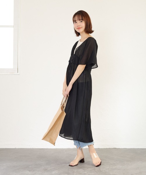 SESTO（セスト）の「クリアPVCの変形チャンキーヒールスクエアトゥサンダル（サンダル・レディース・ブラック/グレイッシュベージュ/ブラウン/ミント/アイボリー/パイソン・M/L/3L/S/LL）」の21枚目の写真