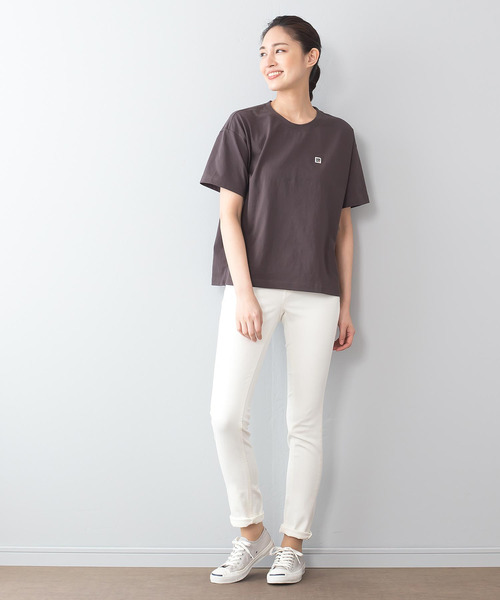 CONVERSE(コンバース)の「【CONVERSE/コンバース】ロゴワッペン ドロップショルダーTシャツ ビッグシルエット(Tシャツ/カットソー・レディース・スミクロ/ブラック/ホワイト・LARGE/MEDIUM)」の12枚目の写真