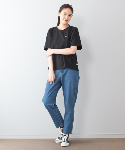 CONVERSE(コンバース)の「【CONVERSE/コンバース】ロゴワッペン ドロップショルダーTシャツ ビッグシルエット(Tシャツ/カットソー・レディース・スミクロ/ブラック/ホワイト・LARGE/MEDIUM)」の19枚目の写真