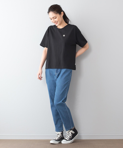 CONVERSE(コンバース)の「【CONVERSE/コンバース】ロゴワッペン ドロップショルダーTシャツ ビッグシルエット(Tシャツ/カットソー・レディース・スミクロ/ブラック/ホワイト・LARGE/MEDIUM)」の18枚目の写真