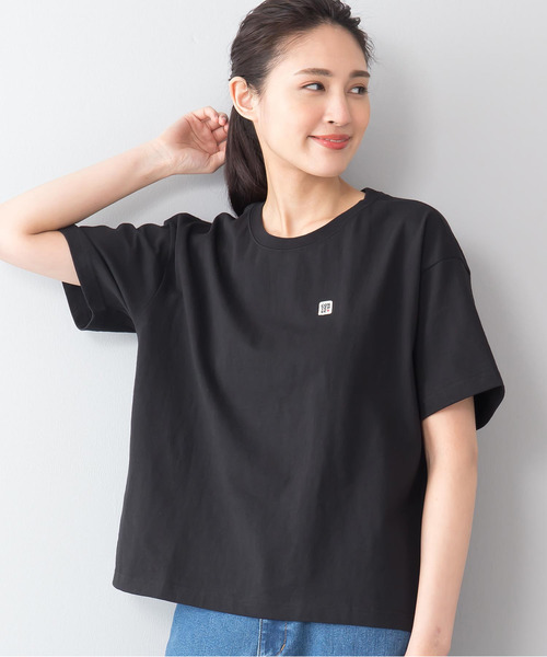 CONVERSE(コンバース)の「【CONVERSE/コンバース】ロゴワッペン ドロップショルダーTシャツ ビッグシルエット(Tシャツ/カットソー・レディース・スミクロ/ブラック/ホワイト・LARGE/MEDIUM)」の16枚目の写真