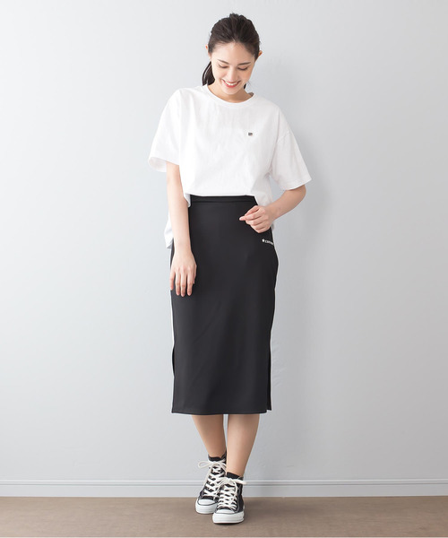 CONVERSE(コンバース)の「【CONVERSE/コンバース】ロゴワッペン ドロップショルダーTシャツ ビッグシルエット(Tシャツ/カットソー・レディース・スミクロ/ブラック/ホワイト・LARGE/MEDIUM)」の20枚目の写真