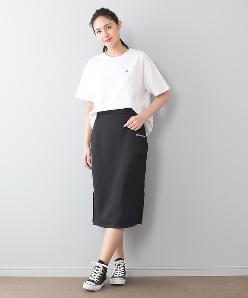 CONVERSE(コンバース)の「【CONVERSE/コンバース】ロゴワッペン ドロップショルダーTシャツ ビッグシルエット(Tシャツ/カットソー・レディース・スミクロ/ブラック/ホワイト・LARGE/MEDIUM)」の21枚目の写真