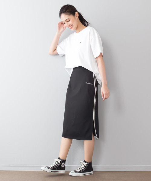 CONVERSE(コンバース)の「【CONVERSE/コンバース】ロゴワッペン ドロップショルダーTシャツ ビッグシルエット(Tシャツ/カットソー・レディース・スミクロ/ブラック/ホワイト・LARGE/MEDIUM)」の22枚目の写真