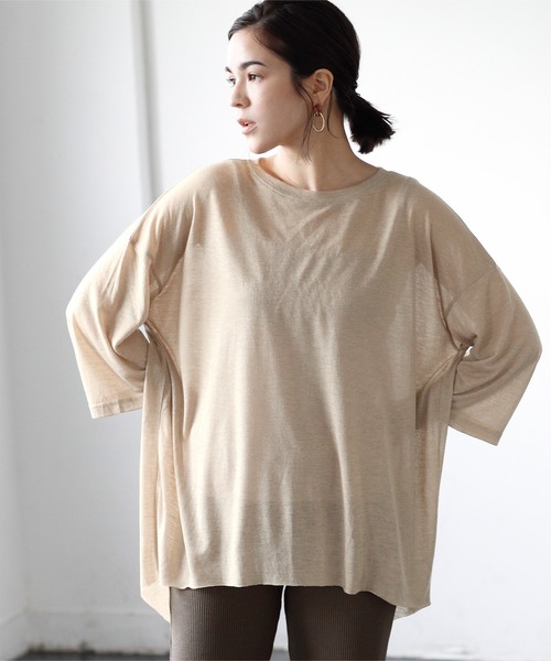titivate(ティティベイト)の「バックハイスリットシアーカットソーTシャツ(Tシャツ/カットソー・レディース・アイボリー/チャコール/ダークオレンジ/ベージュ・FREE)」の3枚目の写真