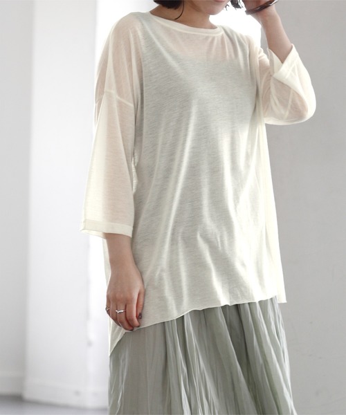titivate(ティティベイト)の「バックハイスリットシアーカットソーTシャツ(Tシャツ/カットソー・レディース・アイボリー/チャコール/ダークオレンジ/ベージュ・FREE)」の9枚目の写真