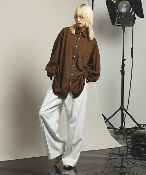 MAISON SPECIAL（メゾンスペシャル）の「《ユニセックスアイテム》マルチファブリックプライムオーバーシャツ 【MAISON SPECIAL/メゾンスペシャル】（シャツ/ブラウス・メンズ・ベージュ/オフホワイト/ブルー/モスグリーン/グリーン/ネイビー/パープル/ブラウン・1/0/2）」の11枚目の写真