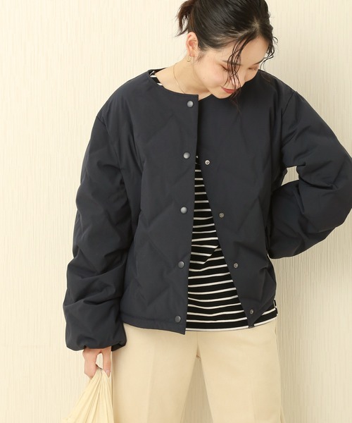 n'ee-ne（ネーネ）の「シームレスダウン ノーカラージャケット（ダウンジャケット/コート・レディース・ベージュ/ネイビー/アイボリー/ブラック/モカ/グレー・M/L）」の6枚目の写真