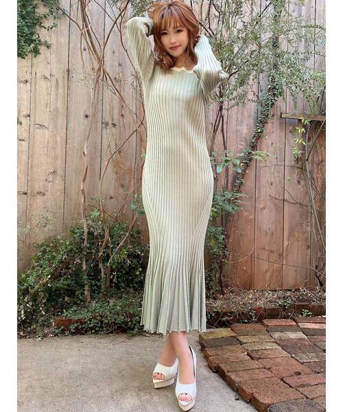 RESEXXY（リゼクシー）の「バッククロスニットワンピース（ワンピース・レディース・ブラック/ミント/ベージュ・FREE）」の3枚目の写真