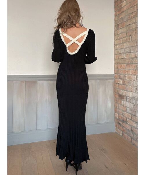 RESEXXY（リゼクシー）の「バッククロスニットワンピース（ワンピース・レディース・ブラック/ミント/ベージュ・FREE）」の2枚目の写真