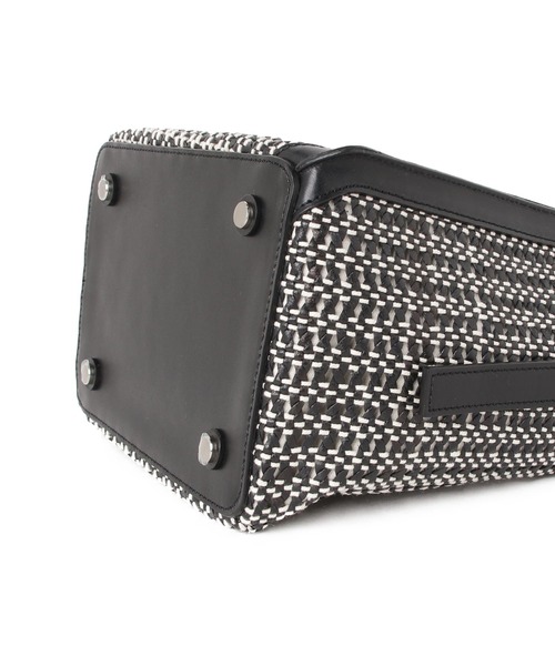 Epoi(エポイ)の「'02 kolamゼロニ コーラム キューブ2WAYショルダーバッグ(ショルダーバッグ・レディース・ホワイト/ブラック・FREE)」の9枚目の写真