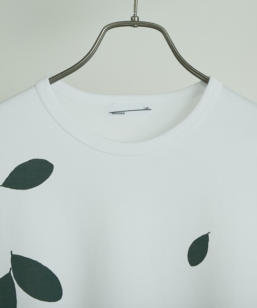 LAD MUSICIAN(ラッドミュージシャン)の「【LAD MUSICIAN×Lui's/ラッド ミュージシャン×ルイス】 リーフ柄スーパービッグシルエットTシャツ(Tシャツ/カットソー・メンズ・ホワイト/ブラック/ブルー・FREE)」の7枚目の写真