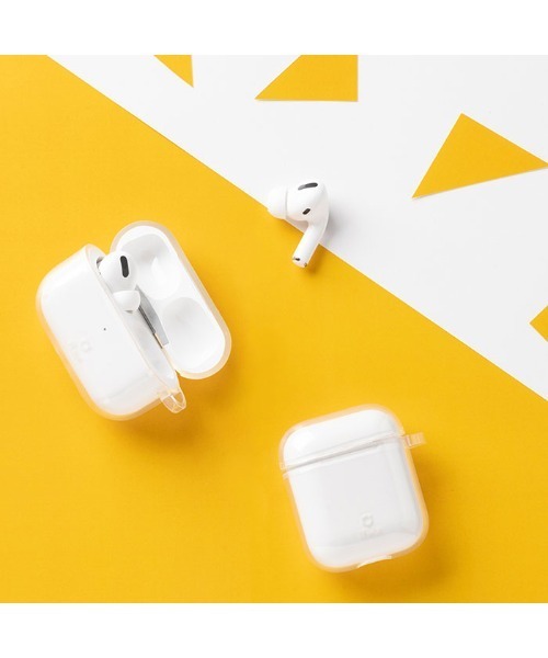 iFace（アイフェイス）の「AirPods Pro (第3/第2/第1世代) / AirPods (第3/第2/第1世代) 専用 iFace Look in Clear ケース (クリア)（ヘッドフォン/イヤホン・レディース・クリア・B/A/C/D）」の3枚目の写真