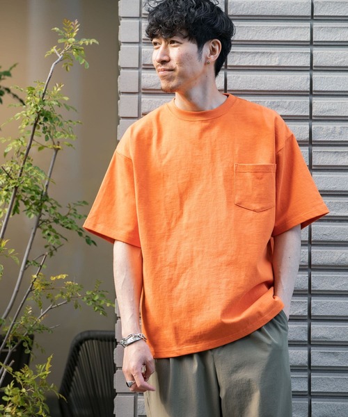 ITEMS URBANRESEARCH(アイテムズ アーバンリサーチ)の「ヘビーウェイト ビッグTシャツ(Tシャツ/カットソー・メンズ・ブラック/オレンジ/ブルー/ホワイト・LARGE/SMALL/MEDIUM)」の10枚目の写真