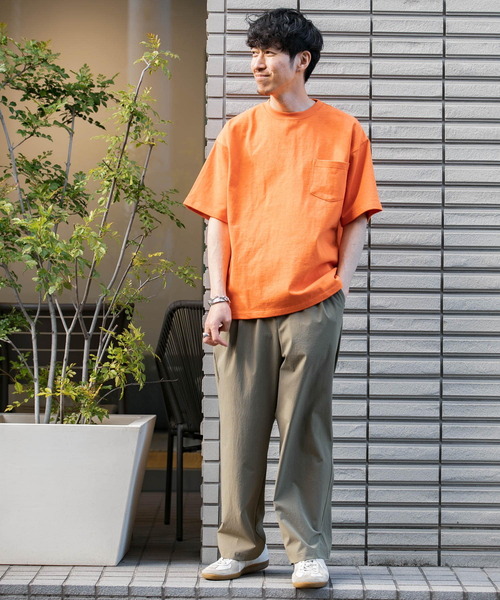 ITEMS URBANRESEARCH(アイテムズ アーバンリサーチ)の「ヘビーウェイト ビッグTシャツ(Tシャツ/カットソー・メンズ・ブラック/オレンジ/ブルー/ホワイト・LARGE/SMALL/MEDIUM)」の11枚目の写真