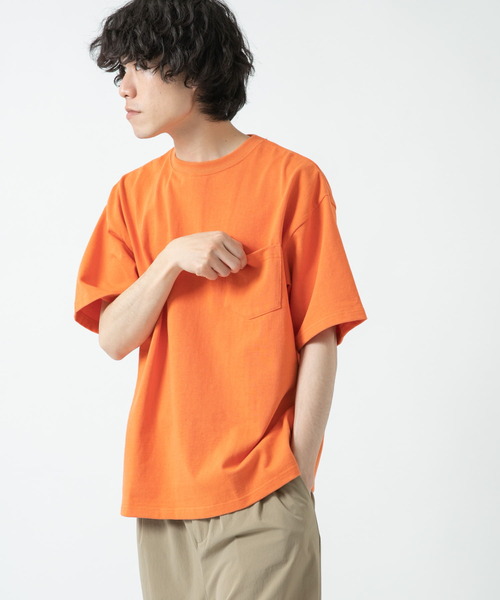 ITEMS URBANRESEARCH(アイテムズ アーバンリサーチ)の「ヘビーウェイト ビッグTシャツ(Tシャツ/カットソー・メンズ・ブラック/オレンジ/ブルー/ホワイト・LARGE/SMALL/MEDIUM)」の12枚目の写真