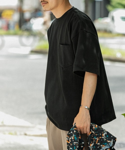 ITEMS URBANRESEARCH(アイテムズ アーバンリサーチ)の「ヘビーウェイト ビッグTシャツ(Tシャツ/カットソー・メンズ・ブラック/オレンジ/ブルー/ホワイト・LARGE/SMALL/MEDIUM)」の16枚目の写真