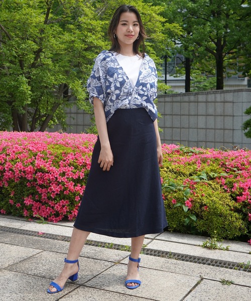 Banana Republic（バナナリパブリック）の「リネン バイアスカット ミディスカート（スカート・レディース・ネイビー/ライトグリーン/ナチュラル・S/M/L/XS）」の5枚目の写真