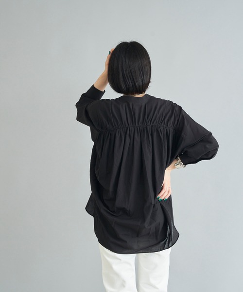 DouDou（ドゥドゥ）の「バックギャザーシャツ（シャツ/ブラウス・レディース・オフホワイト/ブラック/ピンク・FREE）」の13枚目の写真