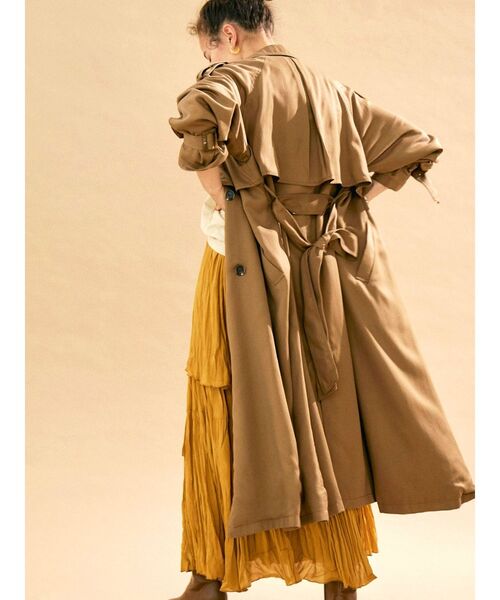 Ungrid(アングリッド)の「ルーズトレンチコート(トレンチコート・レディース・ベージュ/キャメル・SMALL/MEDIUM)」の9枚目の写真