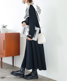 GeeRA（ジーラ）の「Ｖネックカットソーフレアーワンピ―ス（ワンピース）」