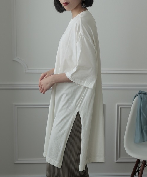 ElegChic(エレグシック)の「サイド スリット チュニックトップス(Tシャツ/カットソー・レディース・ホワイト/杢グレー/ライトベージュ/ブラック・4L/XL/M)」の14枚目の写真