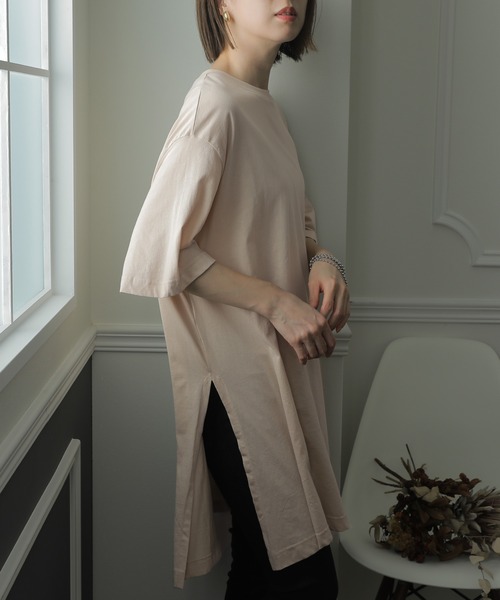 ElegChic(エレグシック)の「サイド スリット チュニックトップス(Tシャツ/カットソー・レディース・ホワイト/杢グレー/ライトベージュ/ブラック・4L/XL/M)」の8枚目の写真