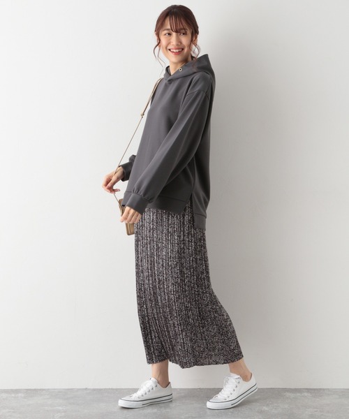 GLOBAL WORK(グローバルワーク)の「サマミエエアリーライトプルオーバーパーカー/959891(パーカー・レディース・ダークグリーン/スミクロ/ライトベージュ/パープル・MEDIUM/LARGE)」の10枚目の写真