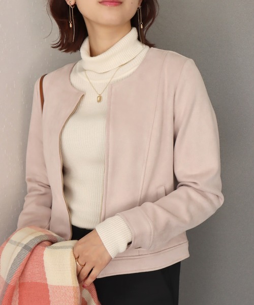 libelle more（リベル モア）の「フェイクスエード ノーカラージャケット（ノーカラージャケット・レディース・ライトピンク/ベージュ/グレー/モカ・M/L）」の4枚目の写真