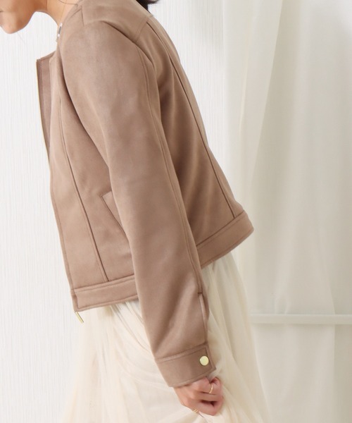 libelle more（リベル モア）の「フェイクスエード ノーカラージャケット（ノーカラージャケット・レディース・ライトピンク/ベージュ/グレー/モカ・M/L）」の8枚目の写真