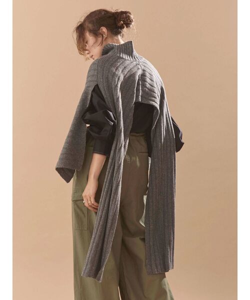 Ungrid（アングリッド）の「マルチウェイデザインニット（ニット/セーター・レディース・チャコールグレー/ブラウン・FREE）」の13枚目の写真