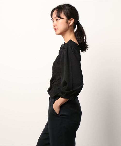 Cheek（チーク）の「無地シャーリングクロス前後２Ｗａｙブラウス（シャツ/ブラウス・レディース・ブラック/キャメル・FREE）」の18枚目の写真