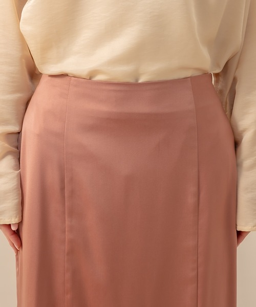 mline（エムライン）の「[mline] WEB限定 サテンマーメイドスカート（スカート・レディース・ブラック/ベージュ/ブラウン/イエロー/アイボリー・1/2）」の17枚目の写真