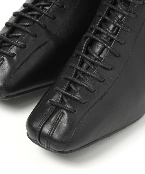 Ezick(エジック)の「スクエアレースアップブーツ(ブーツ・レディース・ホワイト/ブラック・SMALL)」の7枚目の写真