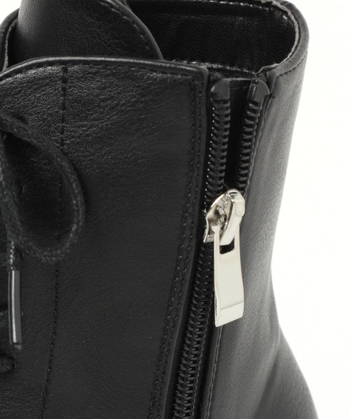 Ezick(エジック)の「スクエアレースアップブーツ(ブーツ・レディース・ホワイト/ブラック・SMALL)」の15枚目の写真