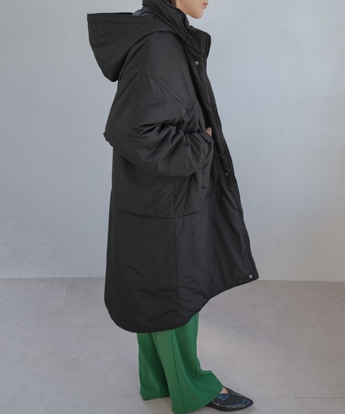 ＡＮＤＪ（アンドジェイ）の「オーバーサイズ中綿モンスターパーカー（ダウンジャケット/コート・レディース・カーキ/ブラック/ベージュ系その他・M/L）」の6枚目の写真