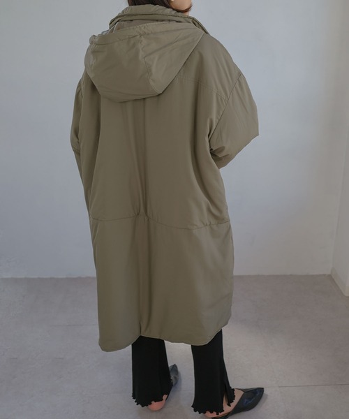 ＡＮＤＪ（アンドジェイ）の「オーバーサイズ中綿モンスターパーカー（ダウンジャケット/コート・レディース・カーキ/ブラック/ベージュ系その他・M/L）」の11枚目の写真