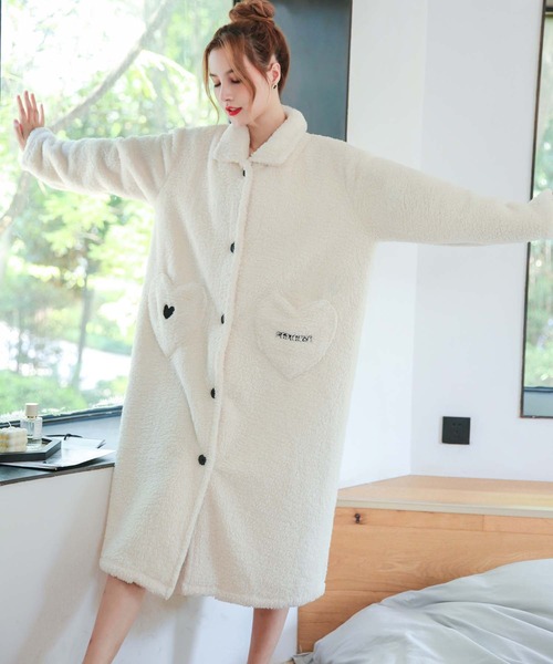 OSYAREVO（オシャレボ）の「ボアニット ロングガウン ルームウェア（ガウン/バスローブ・レディース・グレー/ホワイト・FREE）」の9枚目の写真