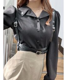 オープンカラーブラウス