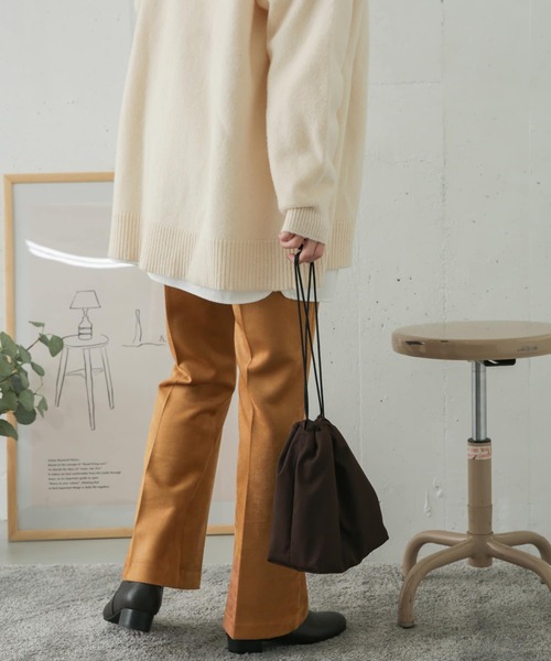 URBAN RESEARCH DOORS（アーバンリサーチドアーズ）の「ソフトスエードフレアパンツ（その他パンツ・レディース・ブラウン/キャメル・38/36）」の3枚目の写真