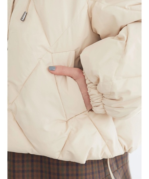 Petit fleur(プチフルール)の「・Petit Fleur ダイヤキルトブルゾン*(その他アウター・レディース・ブラック/ブルー/アイボリー/グレイッシュベージュ・FREE)」の11枚目の写真