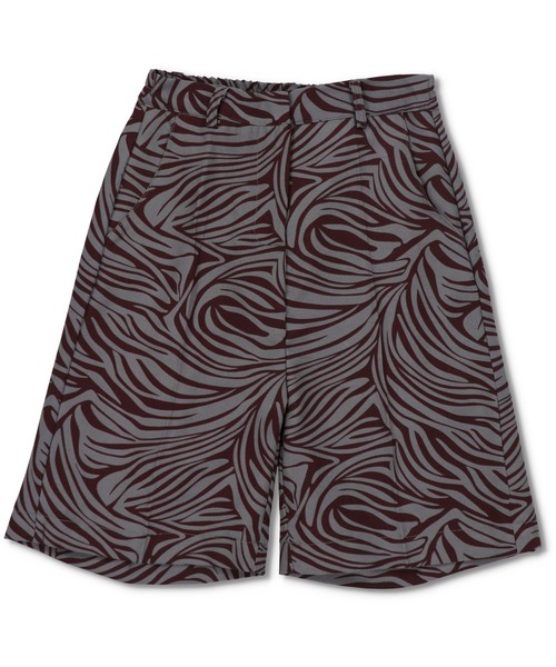 SPINNS（スピンズ）の「【7色展開】アソートピンタックハーフパンツ（スラックス・レディース・チャコール/ブラック/ベージュ系/ブラック系/ブラック系1/ゼブラ/ホワイト・ONESIZE）」の21枚目の写真