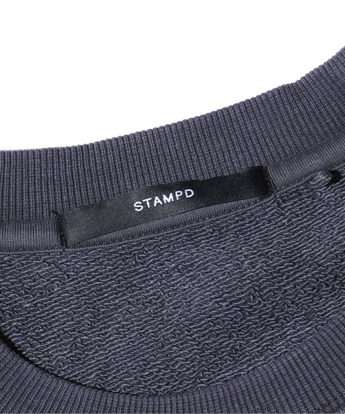 STAMPD（スタンプド）の「STAMPD/スタンプド Stacked Crew クルースウェット トレーナー フロントロゴ ワンポイント（スウェット・メンズ・サンドベージュ/チャコール・M/L/XL）」の6枚目の写真